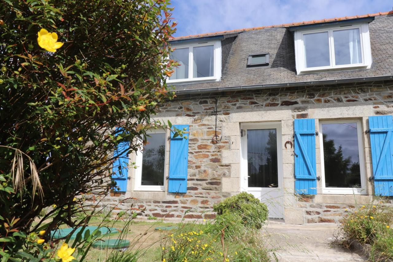 Maison De Pecheur Breton Long Avel Ploubazlanec Exterior photo